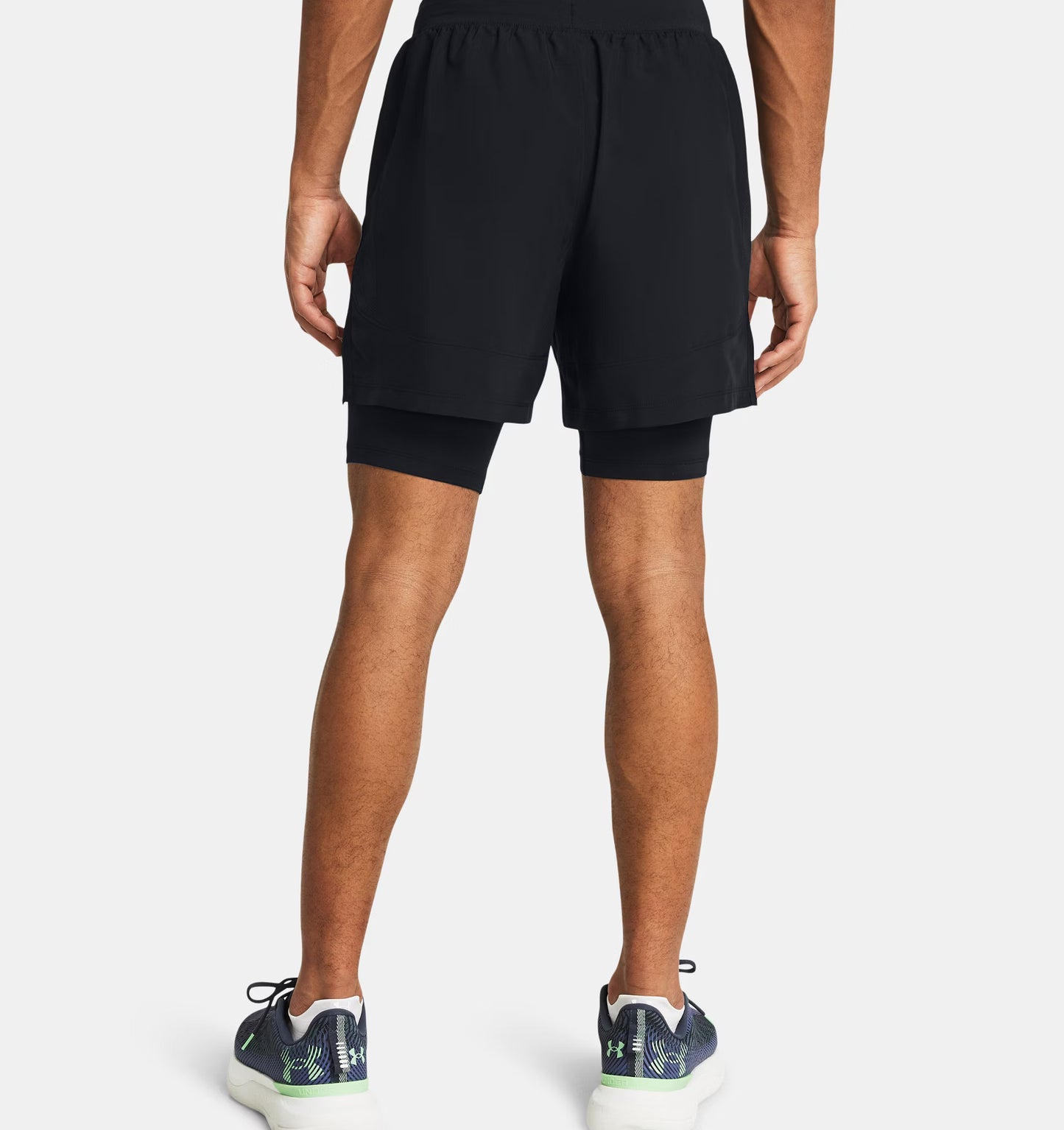Męskie spodenki do biegania 2w1 z 4-way stretch Under Armour Launch 5'' 2-in-1 Black 1382640-001