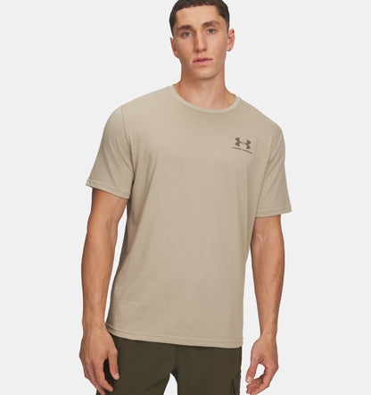 Męska koszulka sportstyle z Charged Cotton Under Armour Sportstyle Left Chest Beige 1326799-302